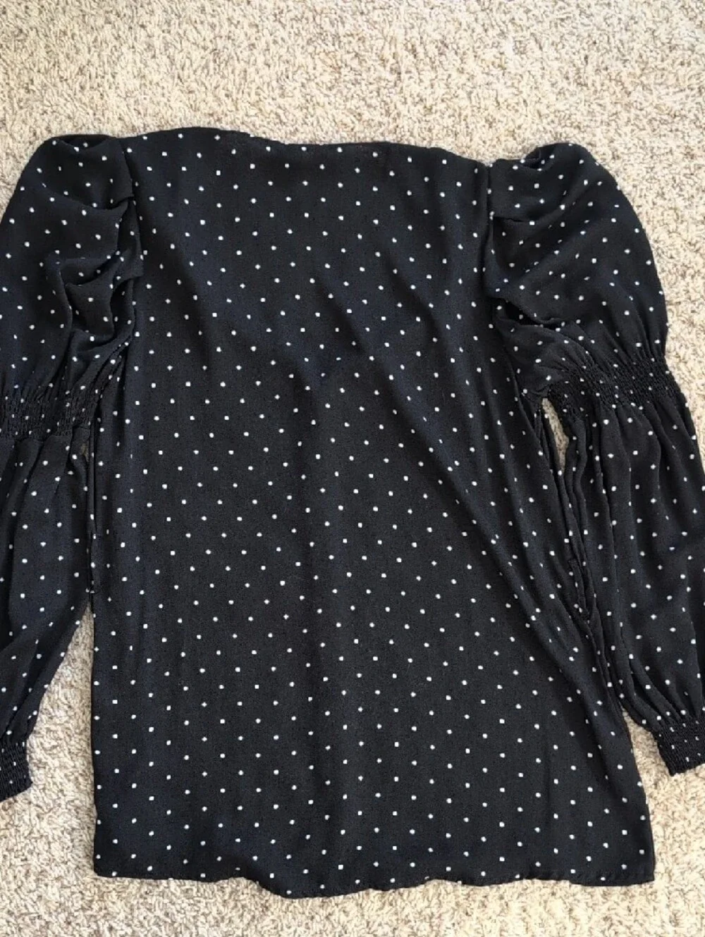 Zara Black Polka Dot V-Neck Puff Sleeve Top Sz M